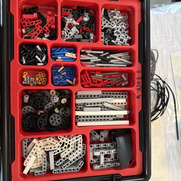 Lego Mindstorms EV3 Intelligent Brick w/ Cords, Wheels, & Misc Parts, Manual - Picture 6 of 13
